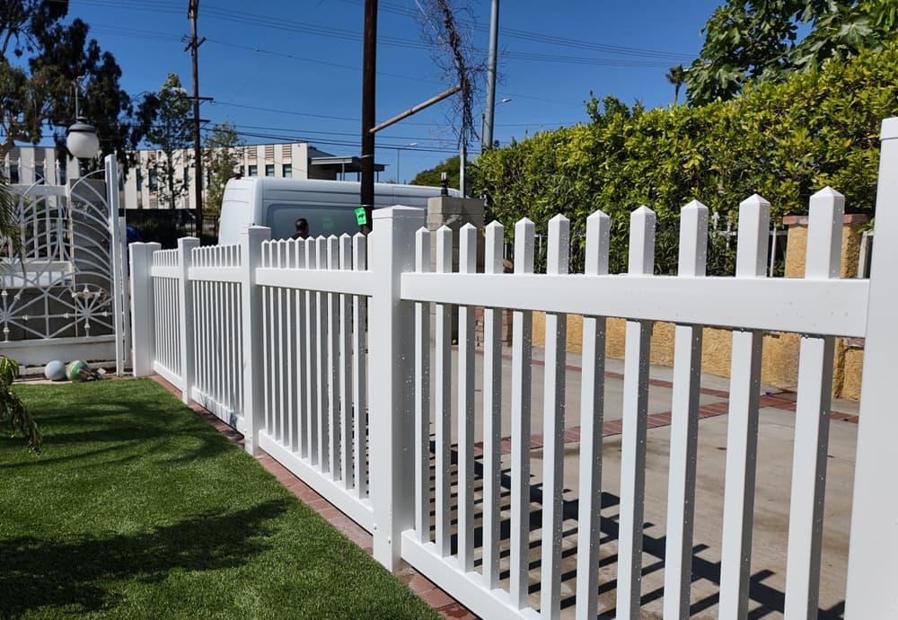 Benefits of Vinyl Fencing